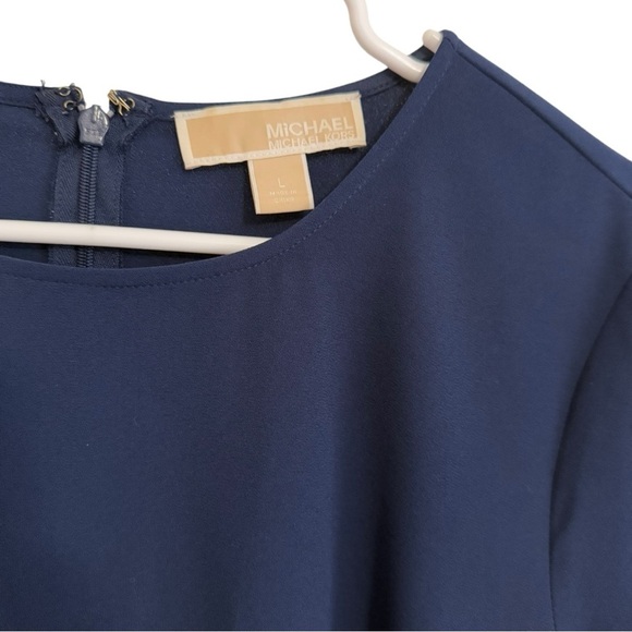 Michael Kors Womens Navy Blue Peplum Back Blouse Short Sleeve Size Large - Picture 2 of 4